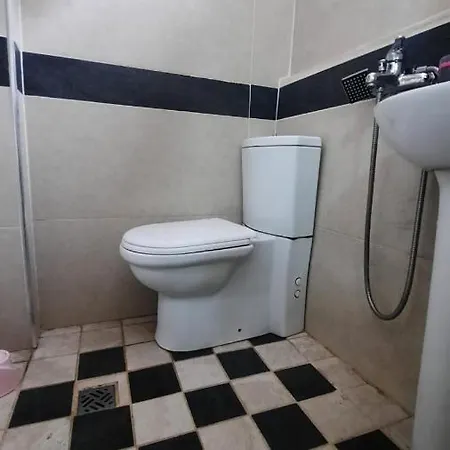 Apartment 1-8 Lovely Quite Appartament Tirana