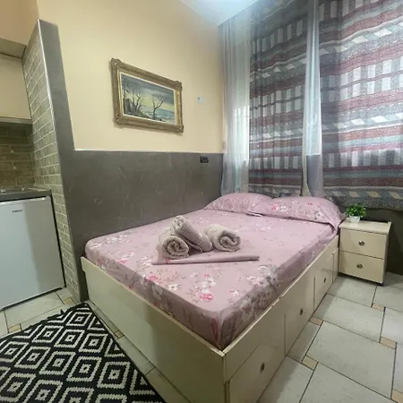 Apartment 1-8 Lovely Quite Appartament Tirana