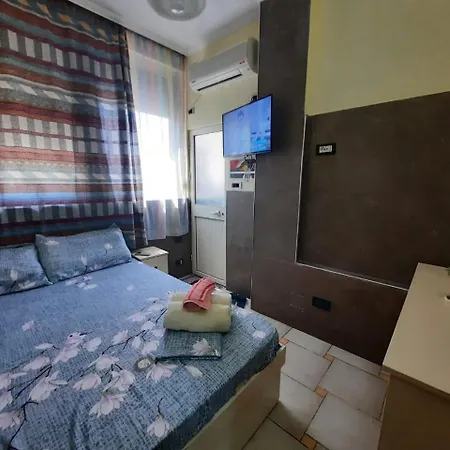 1-8 Lovely Quite Appartament Tirana
